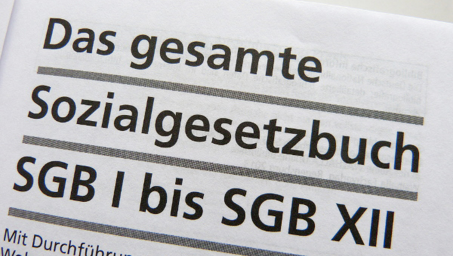 Zu sehen ist die erste Seite von „Das gesamte Sozialgesetzbuch SGB I bis SGB“