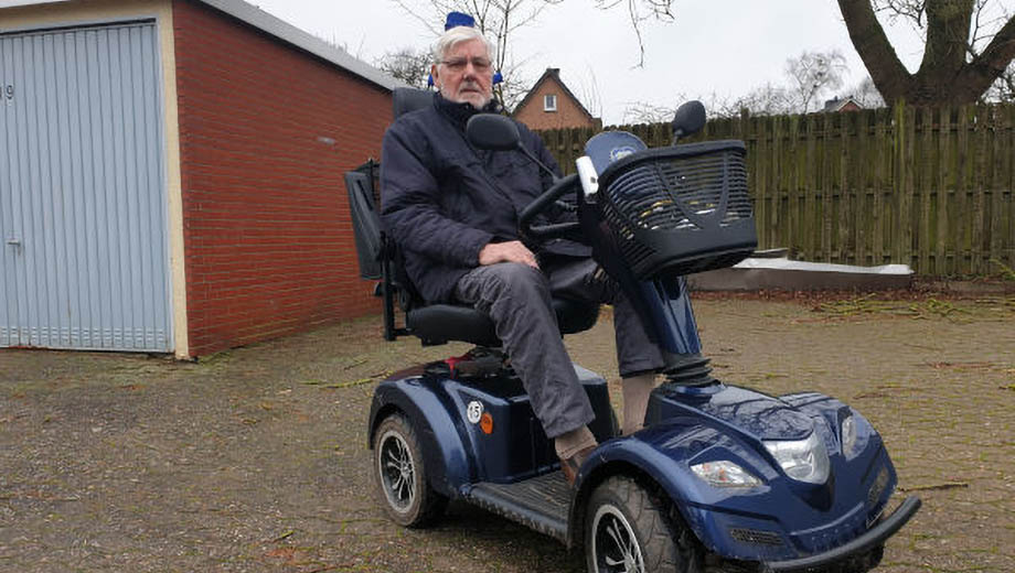 Werner Schultz aus Kiel bekommt keine Versicherung für einen E-Scooter
